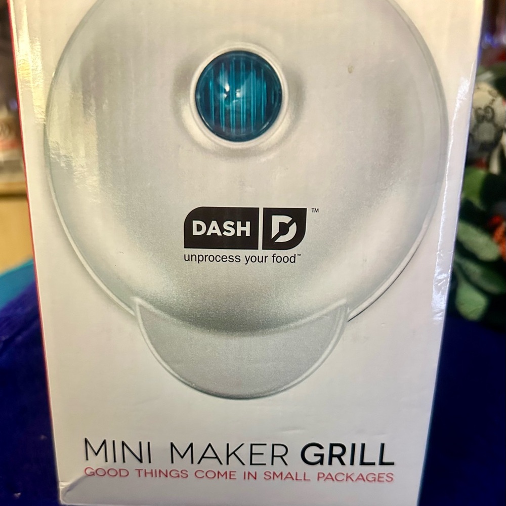 Dash Mini Maker Grill - Picture 2 of 5